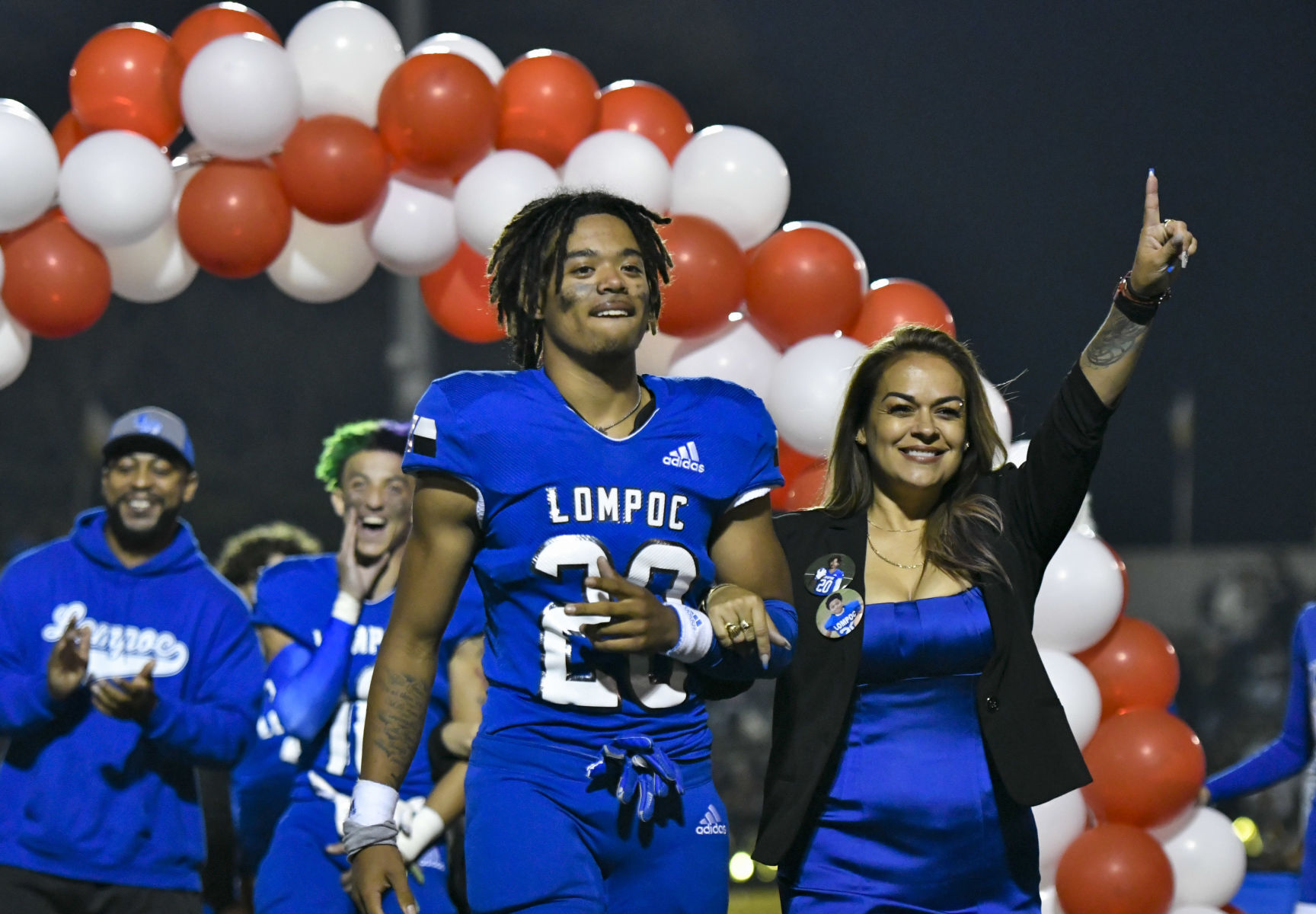 090321 Lompoc Homecoming 09.JPG